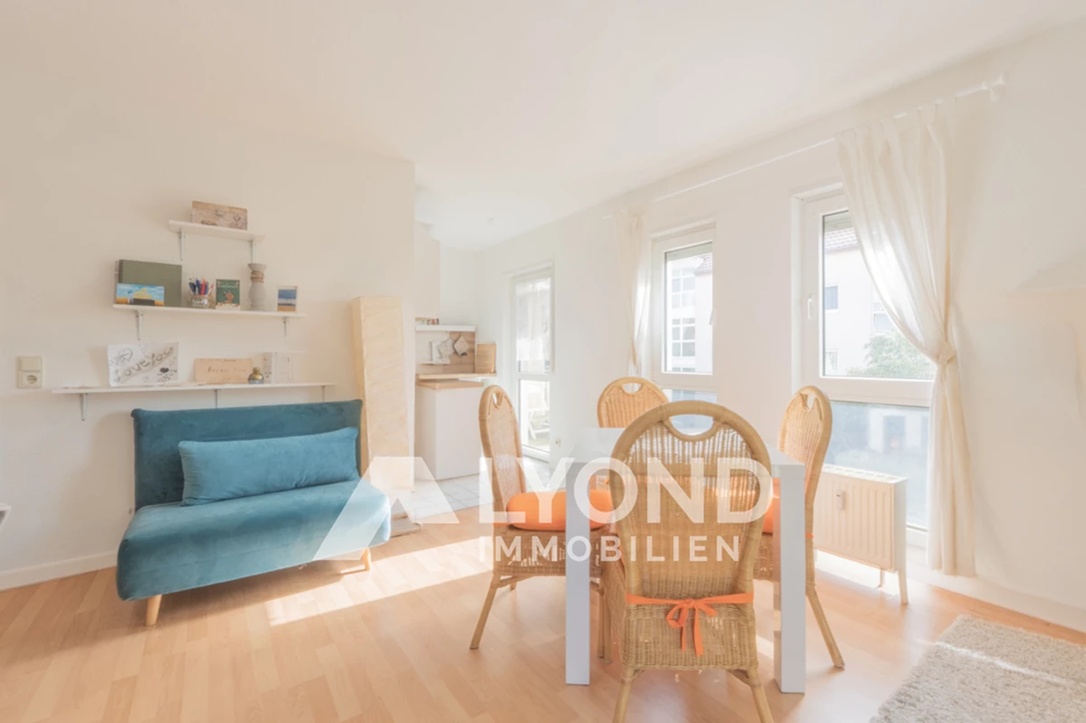 Wohn/Schlafzimmer