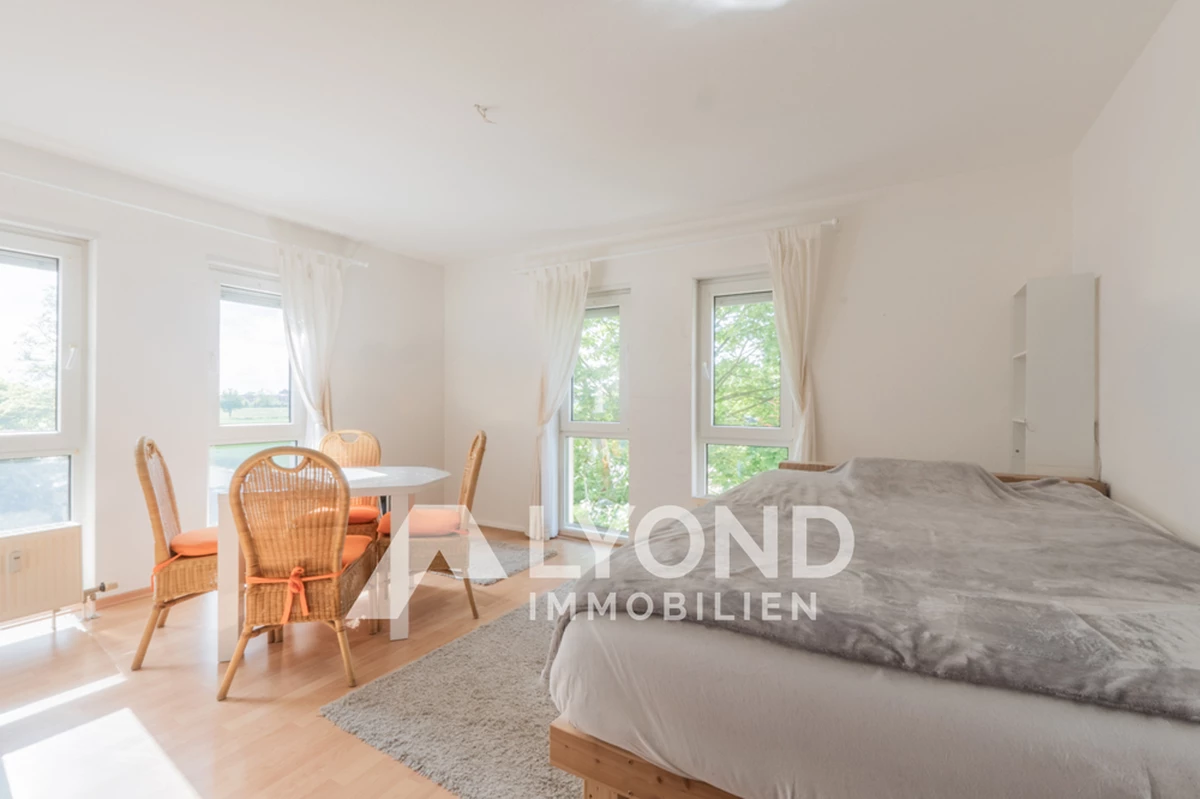 Wohn/Schlafzimmer