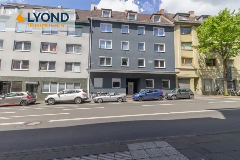 Attraktives Mehrfamilienhaus mit 10 Wohneinheiten – saniert und vollständig vermietet!