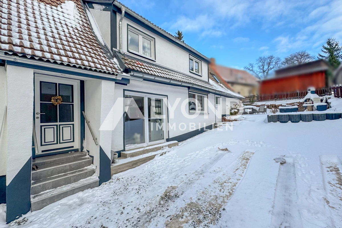 Hausansicht Winter