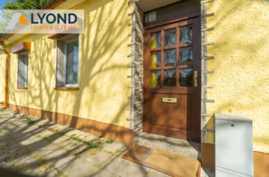 Eingangsbereich Außen