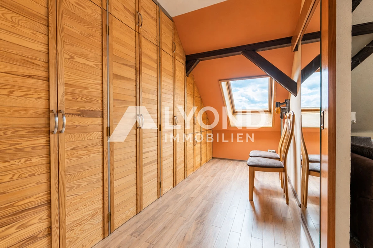 Schlafzimmer DG