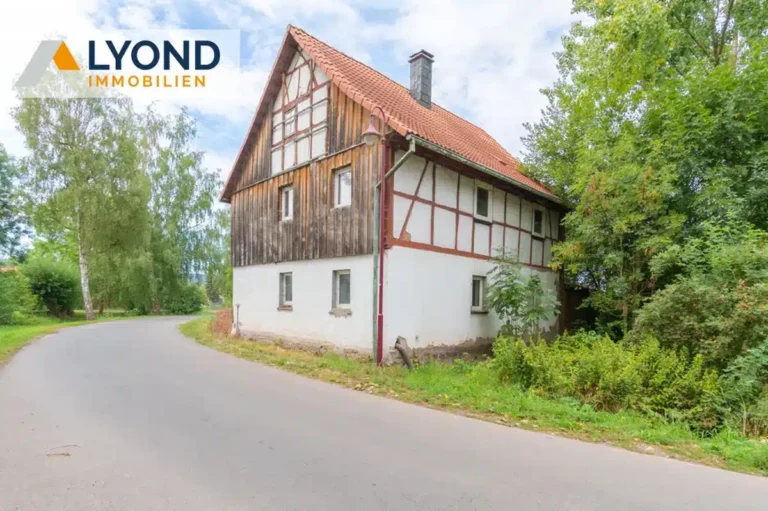 Einfamilienhaus oder Ferienhaus? Sanierungsobjekt in Nohra!