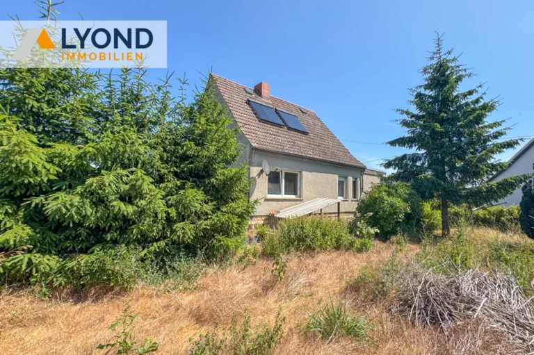 Einfamilienhaus mit Anbau und viel Gestaltungsspielraum in Endorf!
