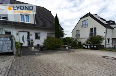 0Vorderseite des Hauses