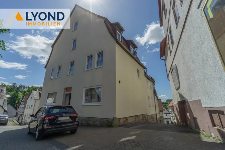 Kapitalanlage mit Entwicklungsmöglichkeiten im historischen Ortskern von Naumburg!