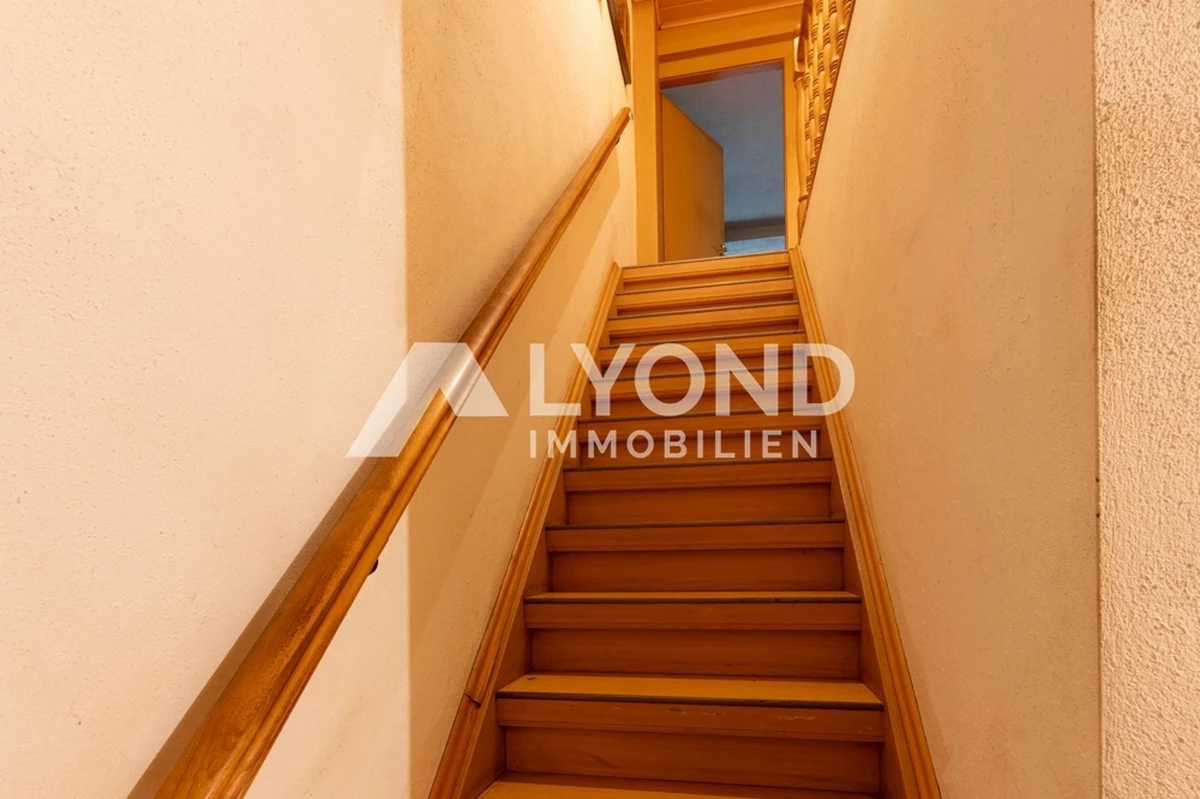Treppe ins Dachgeschoss