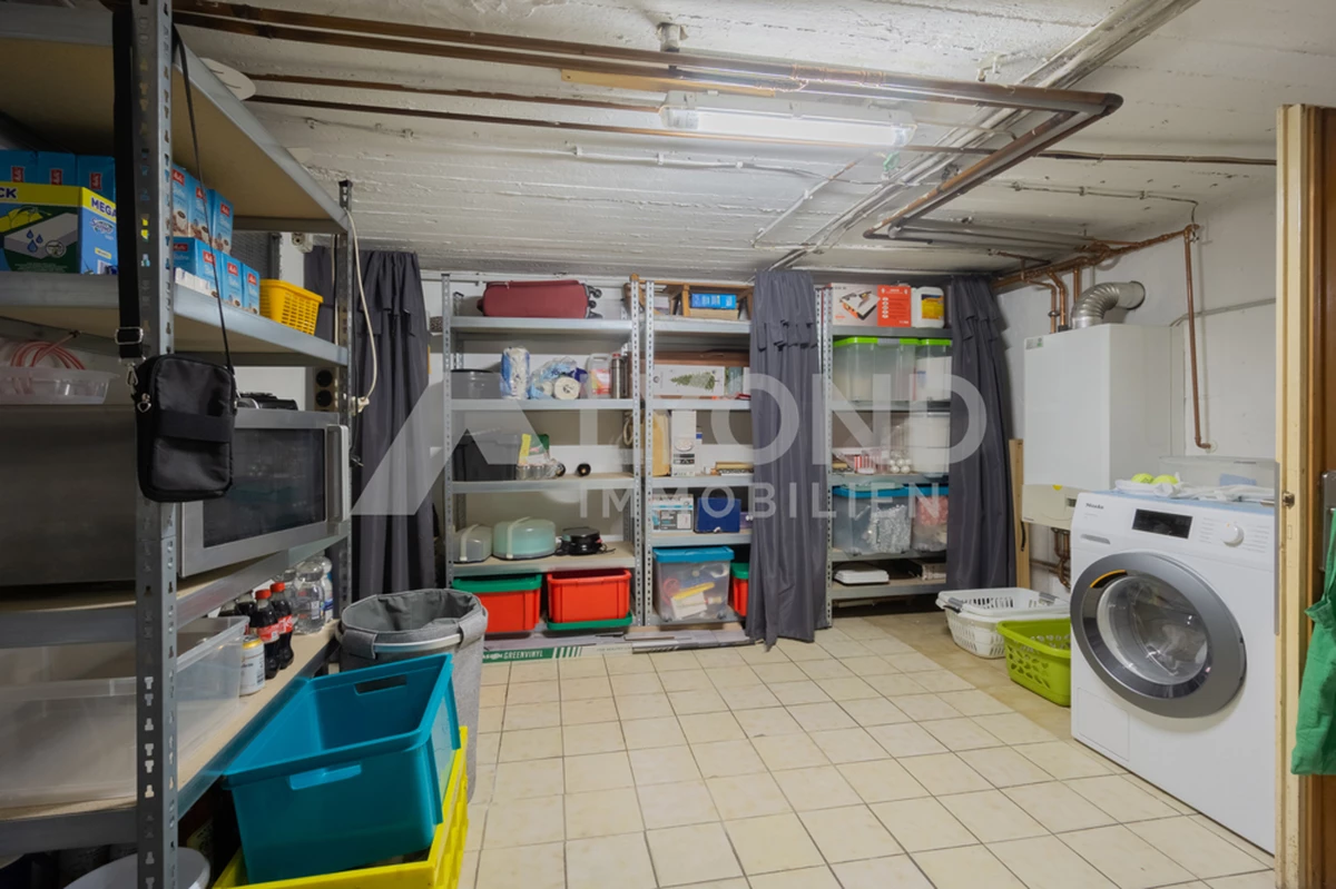 Gepflegter Vorratsraum im Keller