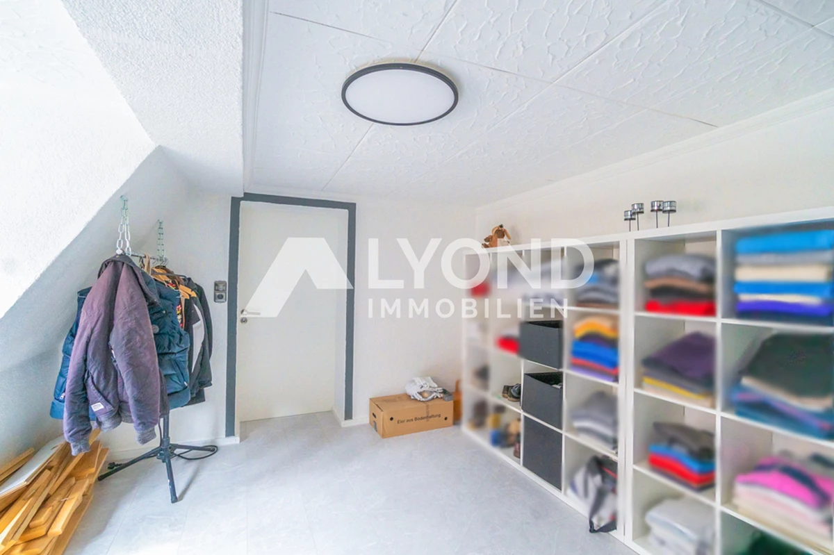 Ankleidezimmer OG