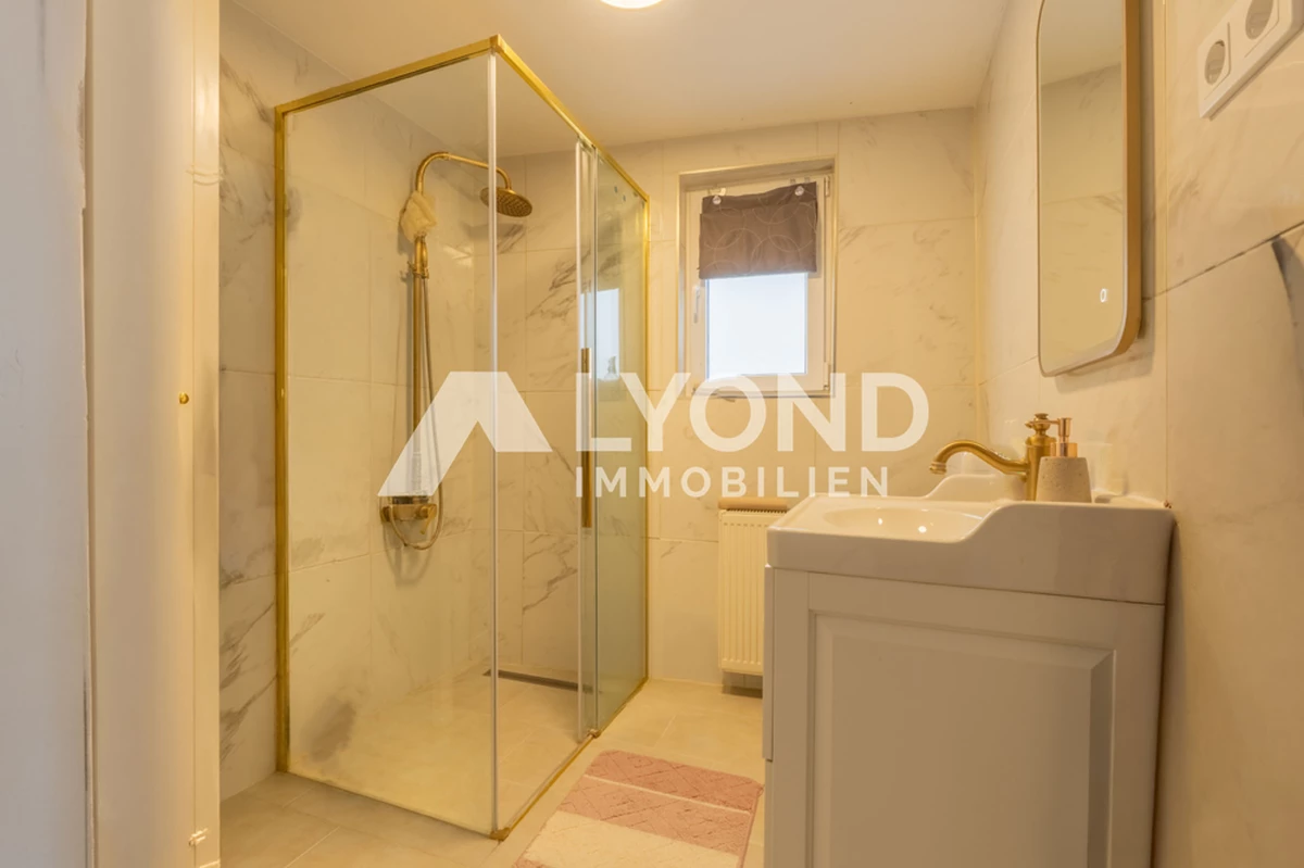 Badezimmer im 1.OG